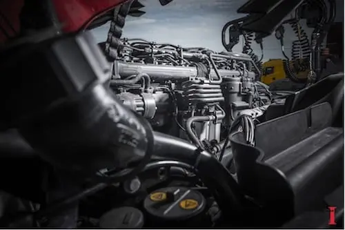 Semi Truck Tractor Engine